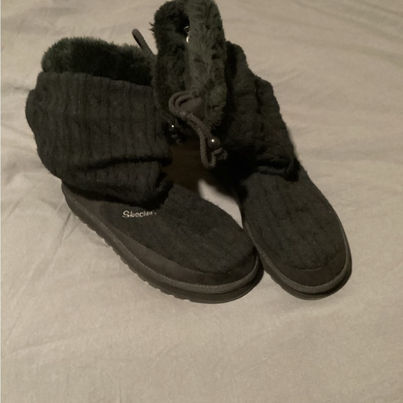 SKECHERS KEEPSAKE FAUX FUR KNIT SLOUCH BOOTS size 10 partial suede upper. - Picture 10 of 12